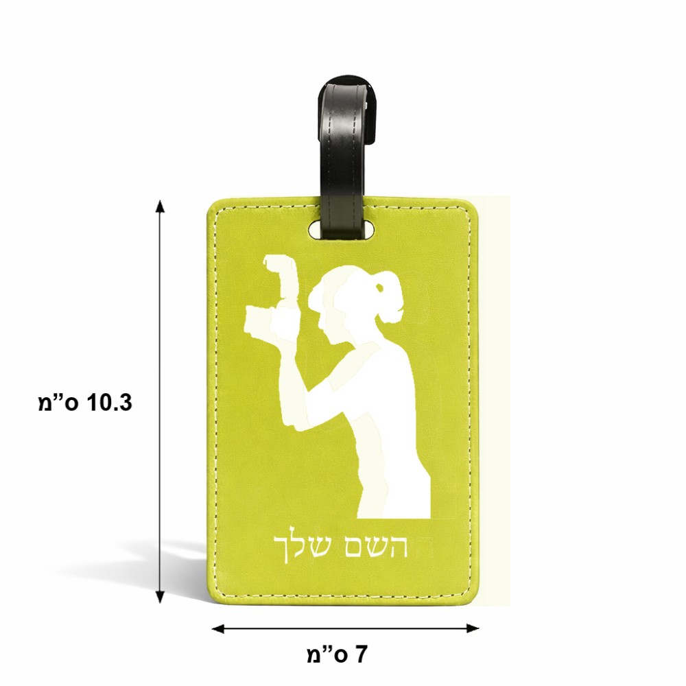 תווית לסימון מזוודה \ תיק בעיצוב אישי עם השם שלך בעיצוב צלמת - אישה גודל 10.3 × 7 ס"מ