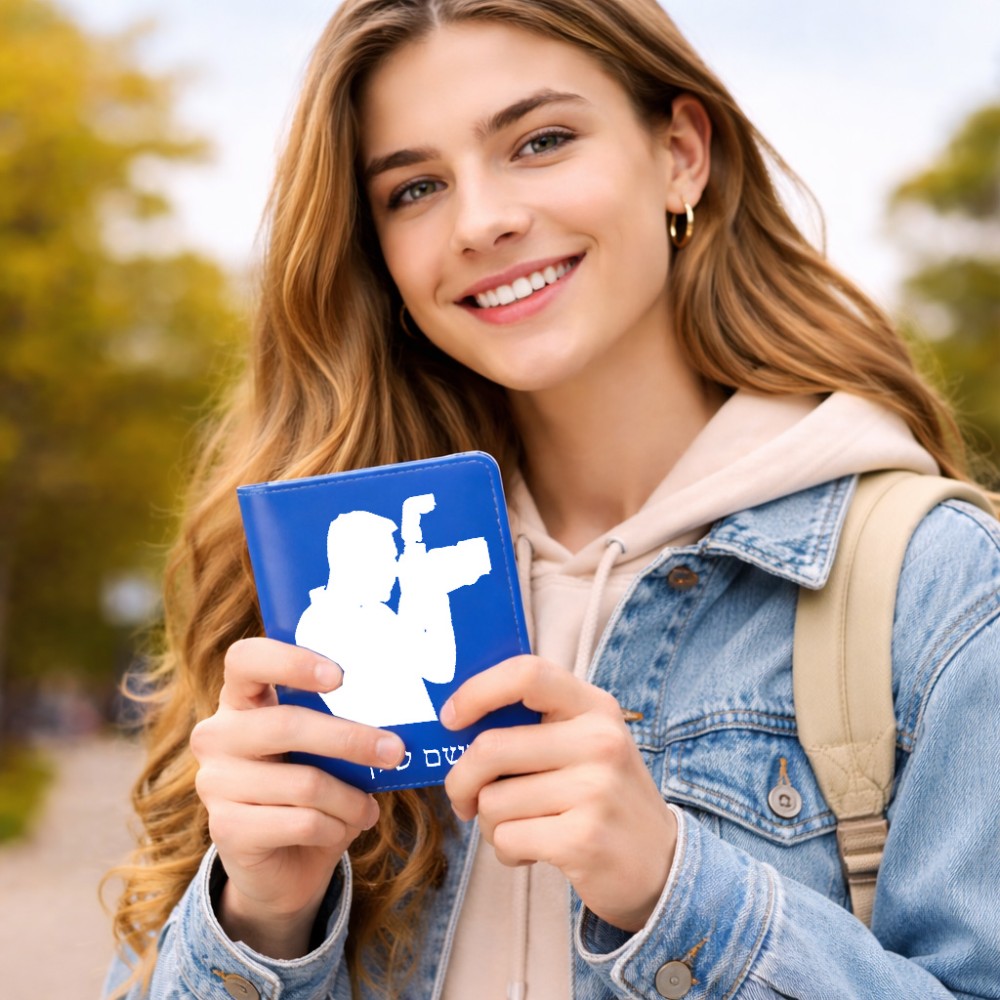 כיסוי דרכון ת.ז ארנק צבע פנימי ורוד בעיצוב אישי עם השם שלך בעיצוב צלם - גברים גודל 10 × 14.4 ס"מ