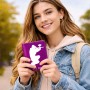 כיסוי דרכון ת.ז ארנק צבע פנימי ורוד בעיצוב אישי עם השם שלך בעיצוב שחקן כאב כדור גודל 10 × 14.4 ס"מ