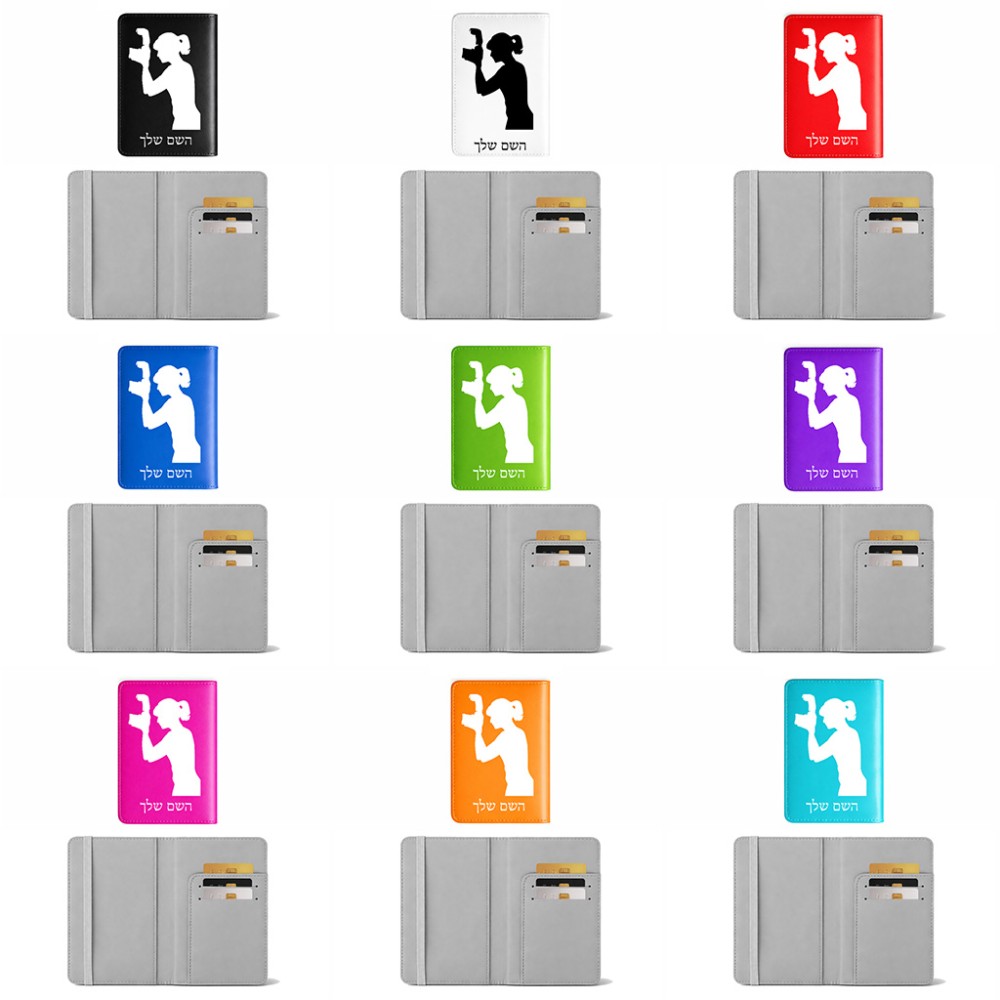 כיסוי דרכון ת.ז ארנק צבע פנימי אפור בעיצוב אישי עם השם שלך בעיצוב צלמת - אישה גודל 10 × 14.4 ס"מ