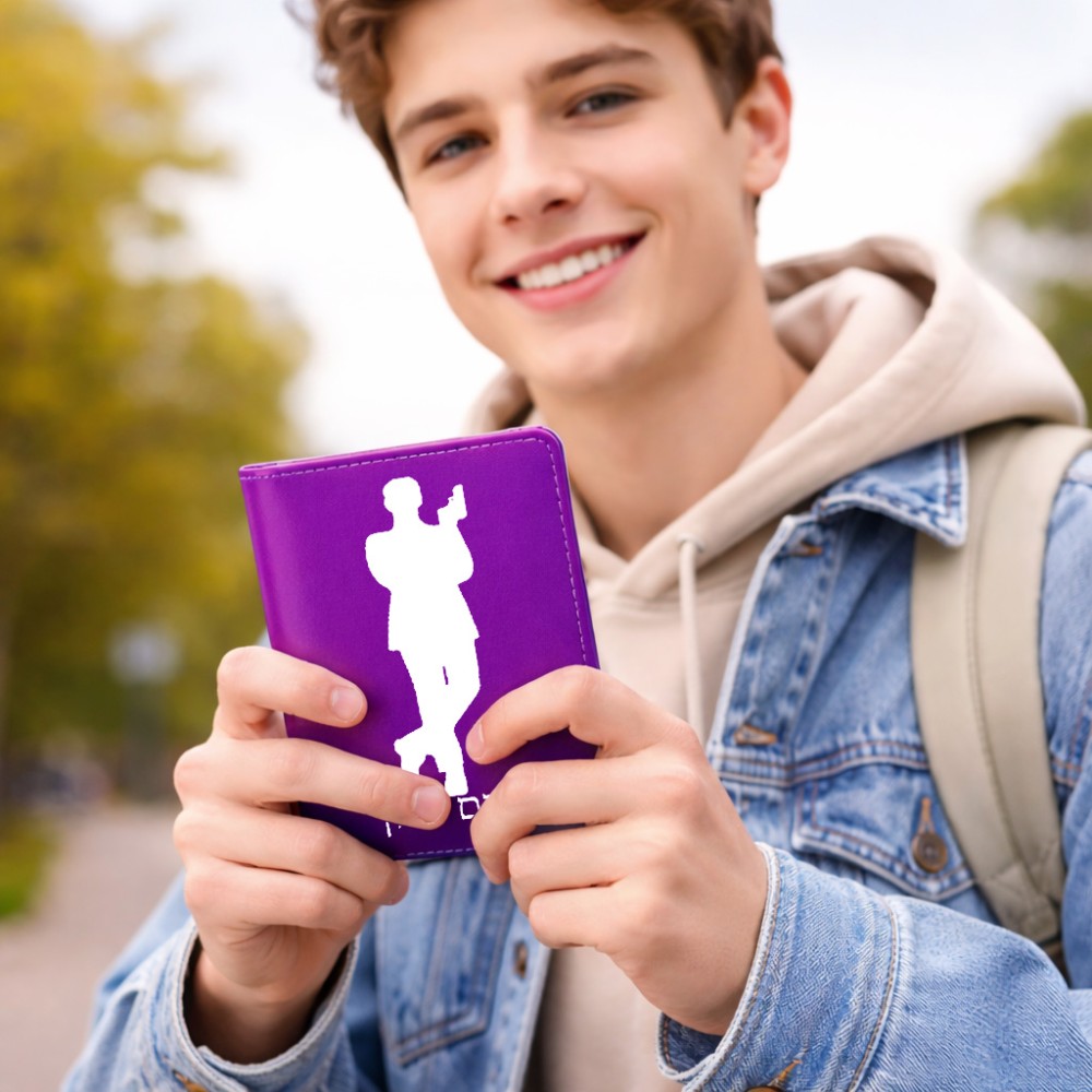 כיסוי דרכון ת.ז ארנק צבע פנימי אפור בעיצוב אישי עם השם שלך בעיצוב ג'יימס בונד גודל 10 × 14.4 ס"מ