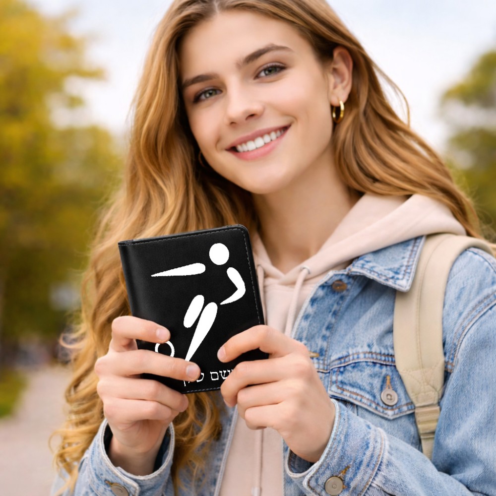 כיסוי דרכון ת.ז ארנק צבע פנימי אפור בעיצוב אישי עם השם שלך בעיצוב כדורגל אולימפי גודל 10 × 14.4 ס"מ