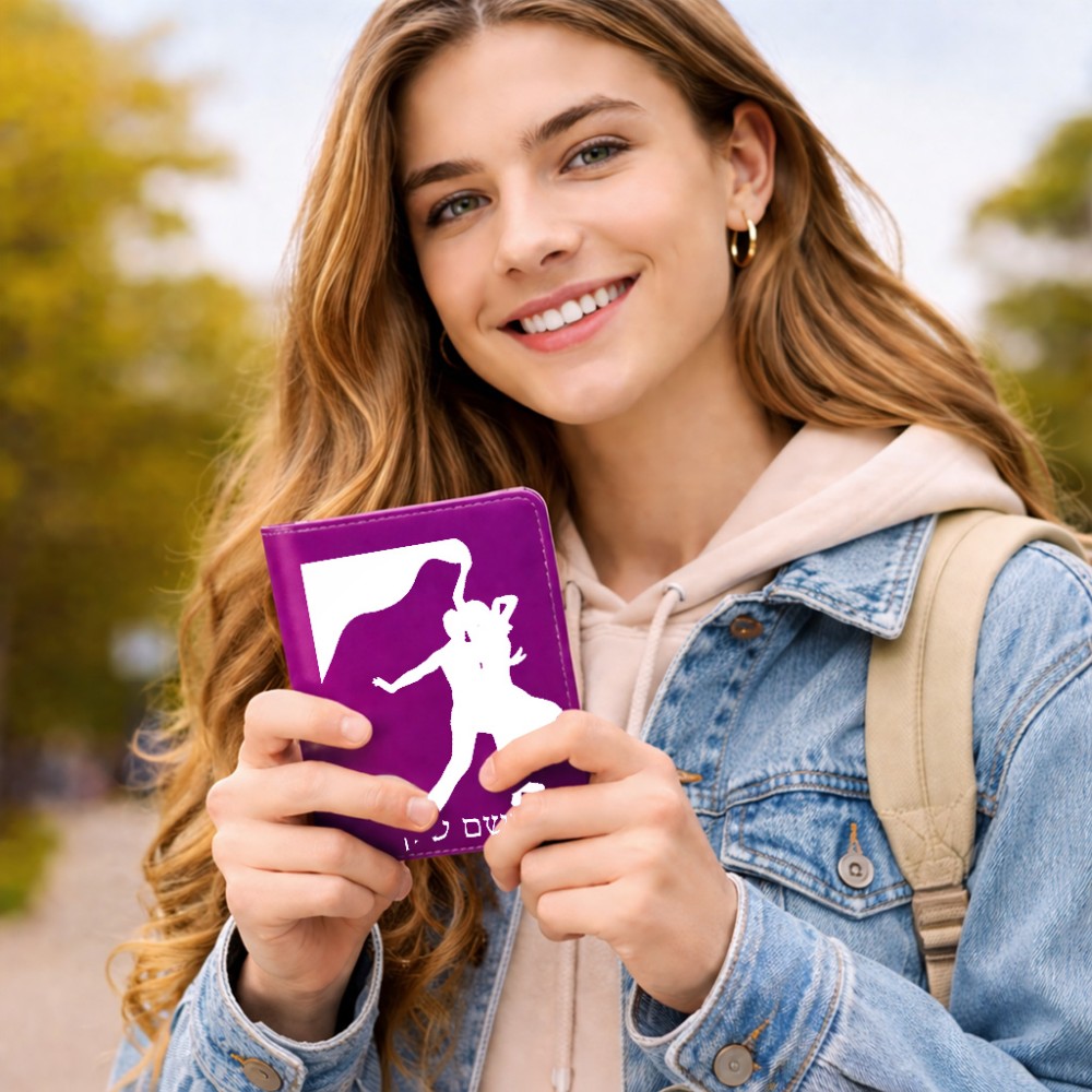 כיסוי דרכון ת.ז ארנק צבע פנימי אפור בעיצוב אישי עם השם שלך בעיצוב אישה רוקדת עם גבר גודל 10 × 14.4 ס"מ