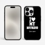 כיסוי בעיצוב אישי עם השם שלך לדגם - Apple iPhone 15 Pro Max בעיצוב אוהבת את החבר שלי