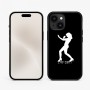 כיסוי בעיצוב אישי עם השם שלך לדגם - Apple iPhone 15 בעיצוב אישה מגוננת