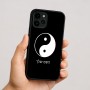 כיסוי בעיצוב אישי עם השם שלך לדגם - Apple iPhone 16 בעיצוב סמל יינג יאנג