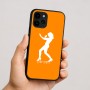 כיסוי בעיצוב אישי עם השם שלך לדגם - Apple iPhone 16 בעיצוב אישה מגוננת