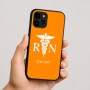 כיסוי בעיצוב אישי עם השם שלך לדגם - Apple iPhone 16 בעיצוב אחות מוסמכת