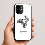 כיסוי בעיצוב אישי עם השם שלך לדגם - Apple iPhone 16e בעיצוב רוכב טרקטורונים
