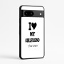 כיסוי בעיצוב אישי עם השם שלך לדגם - Google Pixel 7a 5G בעיצוב אוהב את החברה שלי