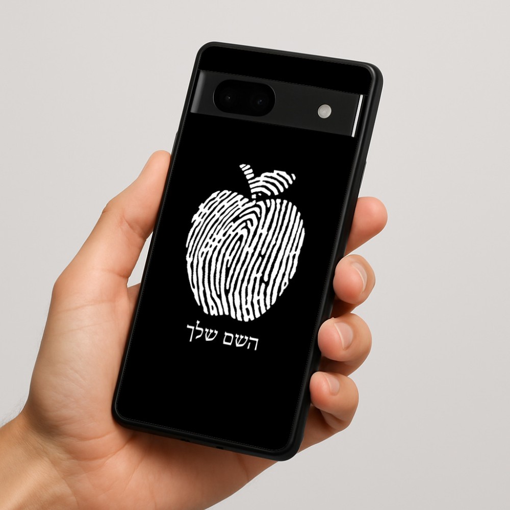 כיסוי בעיצוב אישי עם השם שלך לדגם - Google Pixel 7a 5G בעיצוב הדפס תפוח