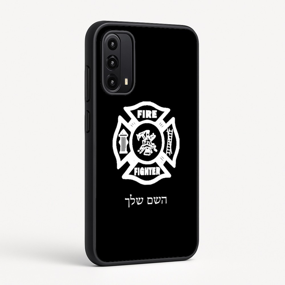 כיסוי בעיצוב אישי עם השם שלך לדגם - Motorola Moto G05 4G בעיצוב כבאי - תגית