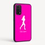 כיסוי בעיצוב אישי עם השם שלך לדגם - Motorola Moto G05 4G בעיצוב רץ רץ אישה