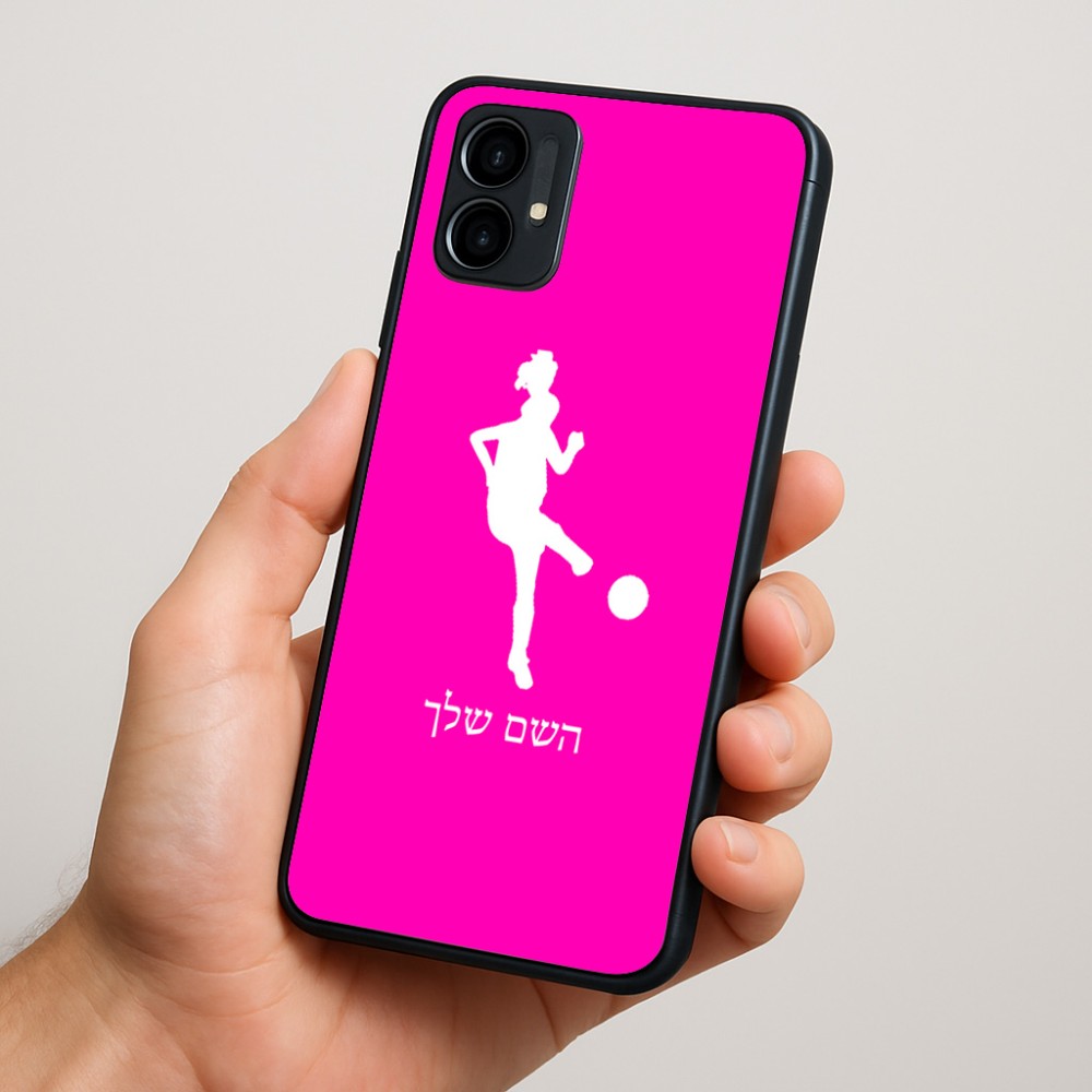כיסוי בעיצוב אישי עם השם שלך לדגם - Motorola Moto G34 5G בעיצוב שחקנית כדורגל - אישה