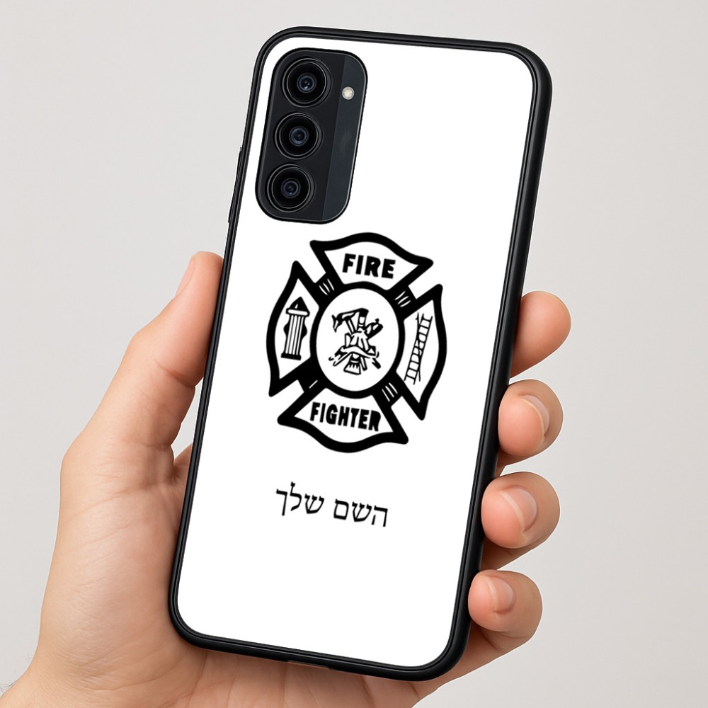 כיסוי בעיצוב אישי עם השם שלך לדגם - Motorola Moto G35 5G בעיצוב כבאי - תגית