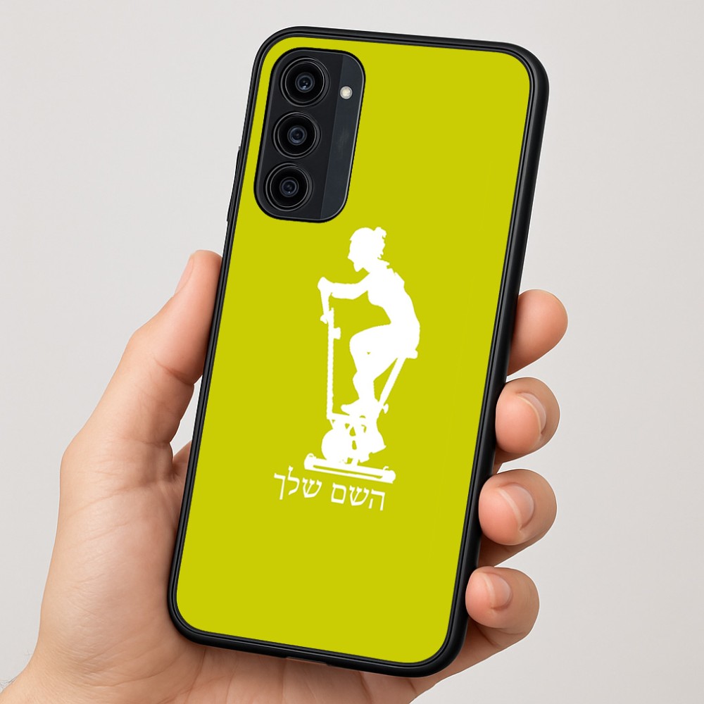 כיסוי בעיצוב אישי עם השם שלך לדגם - Motorola Moto G35 5G בעיצוב אימון ספינינג - אישה