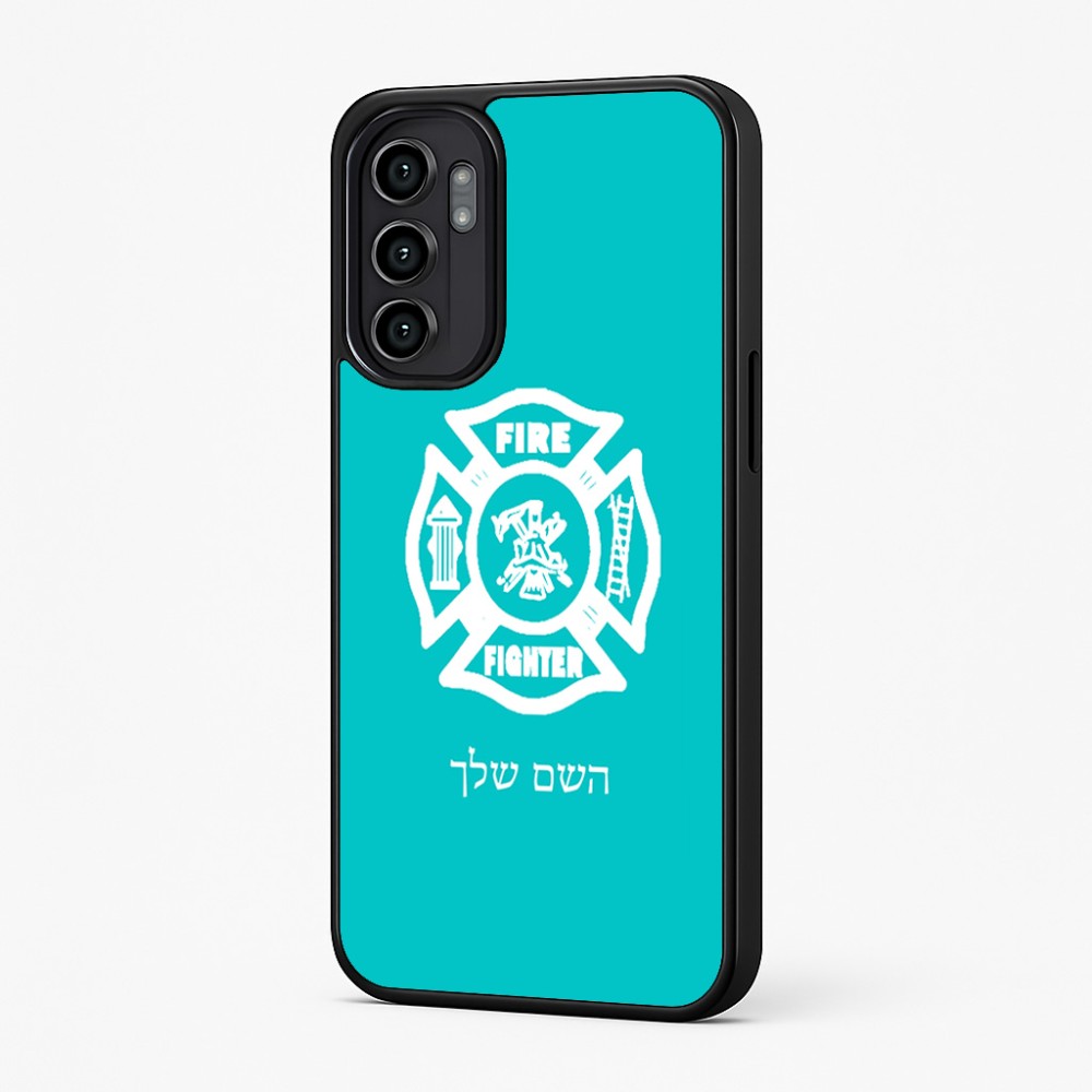 כיסוי בעיצוב אישי עם השם שלך לדגם - Motorola Moto G57 Power 5G בעיצוב כבאי - תגית