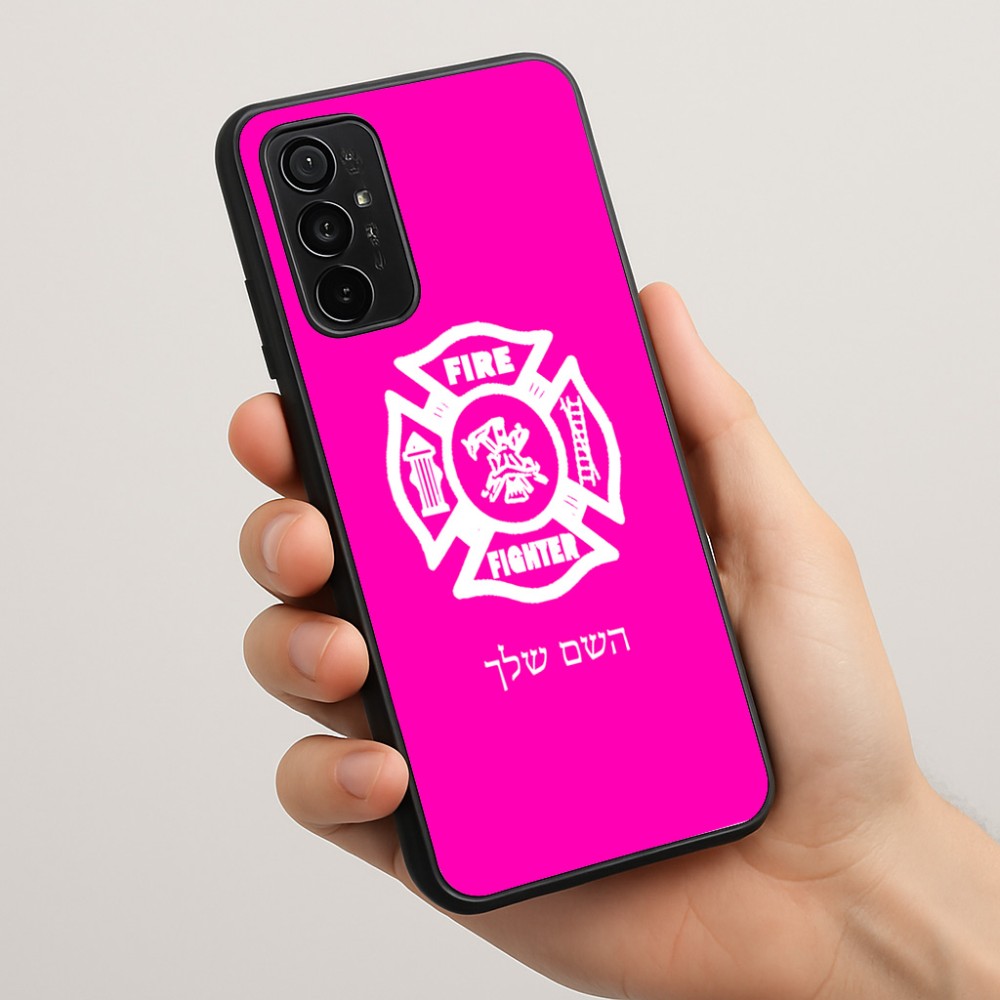 כיסוי בעיצוב אישי עם השם שלך לדגם - Motorola Moto G57 Power 5G בעיצוב כבאי - תגית