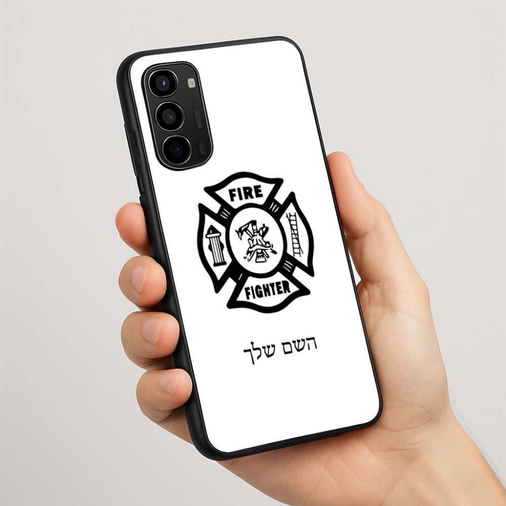 כיסוי בעיצוב אישי עם השם שלך לדגם - Motorola Moto G67 Power 5G בעיצוב כבאי - תגית