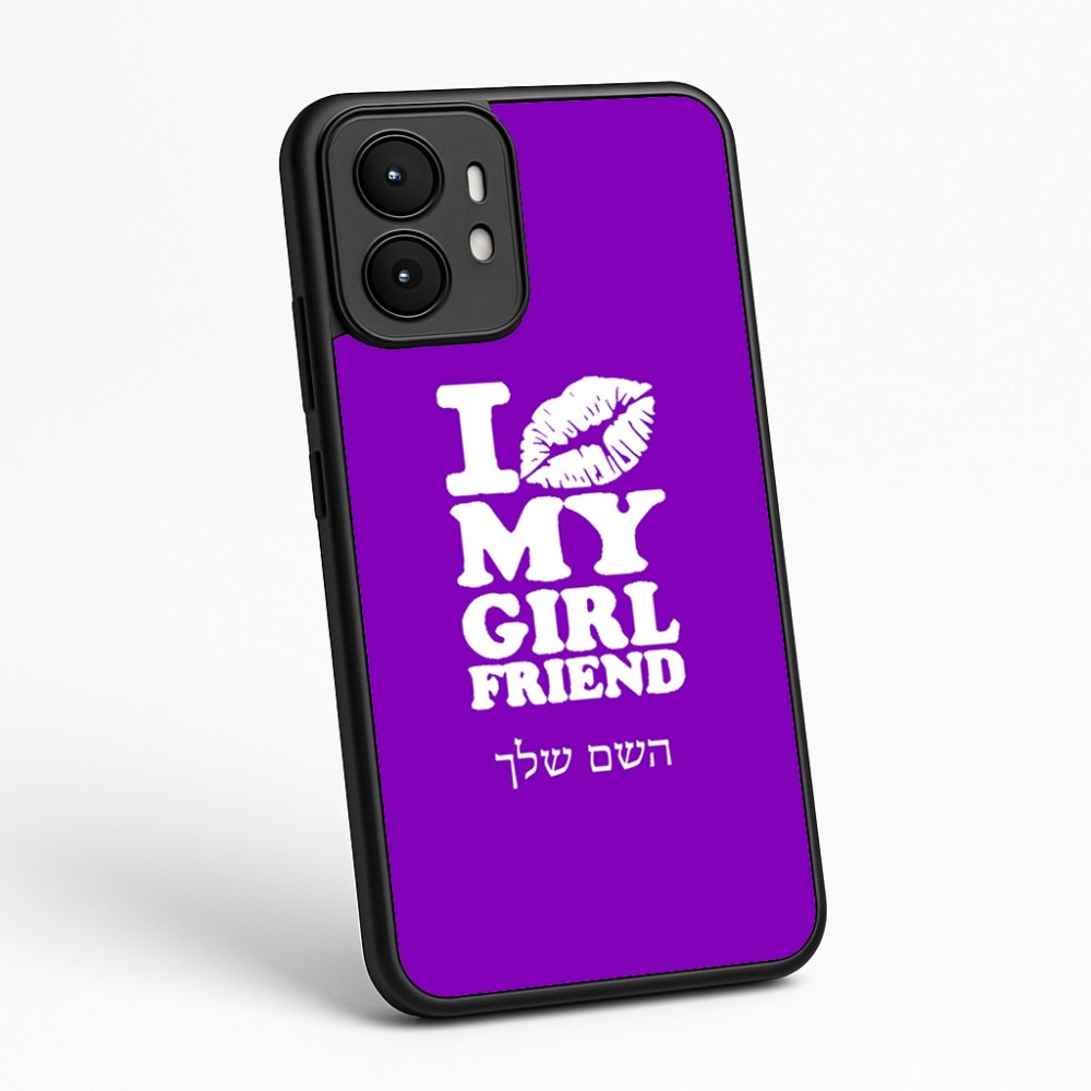 כיסוי בעיצוב אישי עם השם שלך לדגם - Motorola moto X70 Air בעיצוב לנשק את החברה שלי