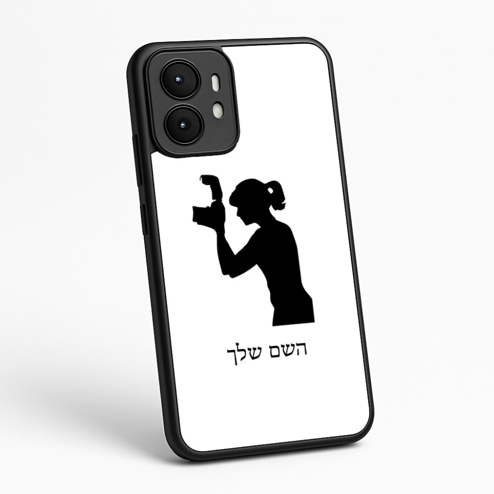 כיסוי בעיצוב אישי עם השם שלך לדגם - Motorola moto X70 Air בעיצוב צלמת - אישה