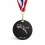 מדליה מעץ בעיצוב אישי עם השם שלך בעיצוב פומה גודל 6.5 × 6.5 ס"מ
