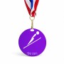 מדליה מעץ בעיצוב אישי עם השם שלך בעיצוב קפיצת סקי אולימפית גודל 6.5 × 6.5 ס"מ