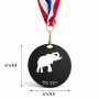 מדליה מעץ בעיצוב אישי עם השם שלך בעיצוב פיל גודל 6.5 × 6.5 ס"מ