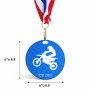 מדליה מעץ בעיצוב אישי עם השם שלך בעיצוב מוטוקרוס גודל 6.5 × 6.5 ס"מ
