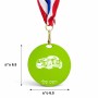 מדליה מעץ בעיצוב אישי עם השם שלך בעיצוב מכונית גודל 6.5 × 6.5 ס"מ