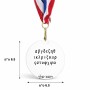 מדליה מעץ בעיצוב אישי עם השם שלך בעיצוב האלפבית היווני גודל 6.5 × 6.5 ס"מ